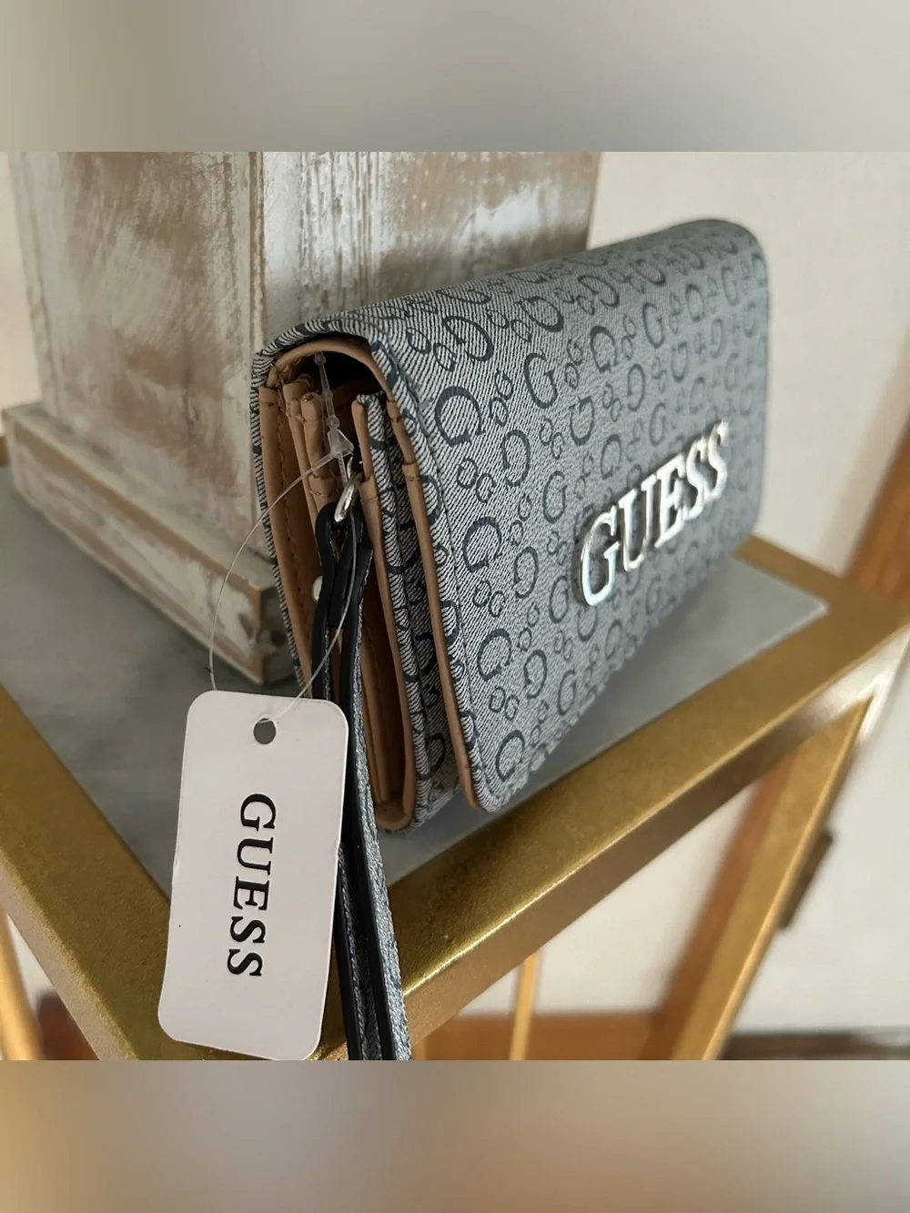 Guess nwt monogram